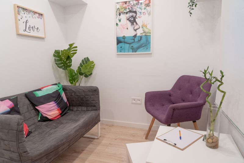 Sala para terapia adultos y parejas | Centro de psicología en Valencia - Alaquás | Edi Psicólogos