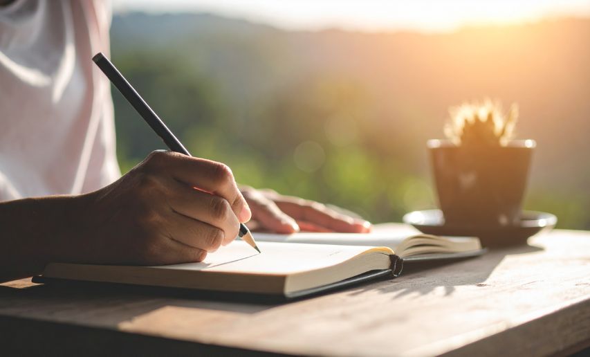 Propósitos de año nuevo: cómo plantearlos sin presión (incluso si no estás en tu mejor momento)